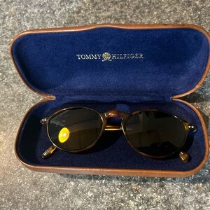Vintage Tommy Hilfiger Tortoise Shell Sunglasses W Case